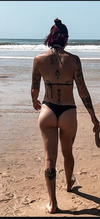 Full leaked Tomek claire private photo