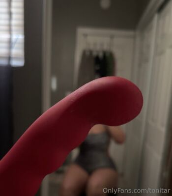 Full leaked Tonitar private onlyfans photo