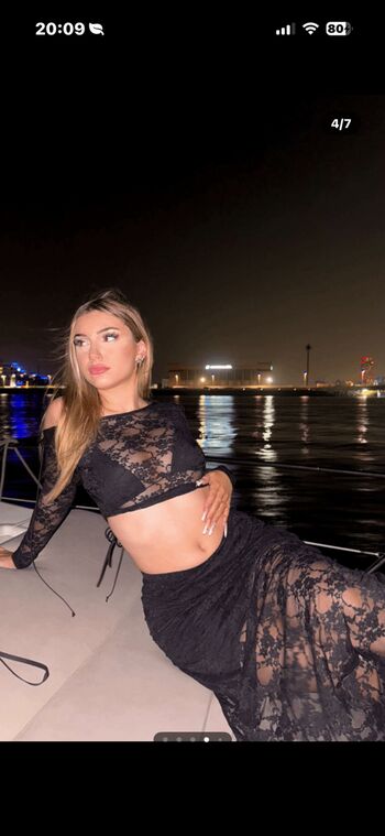 Full leaked Toomuchlucile private photo