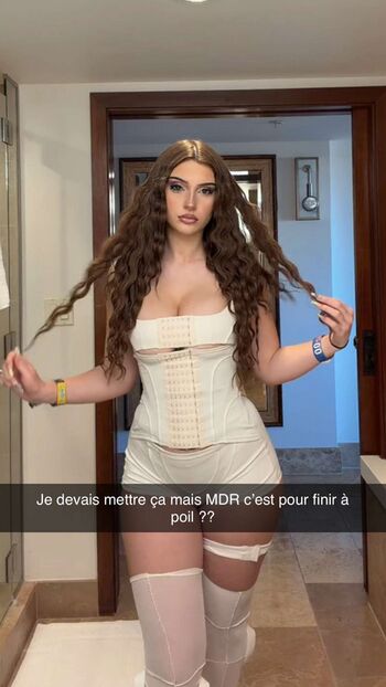 Full leaked Toomuchlucile private photo