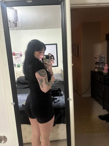 Full leaked Tooturnthailey private onlyfans photo