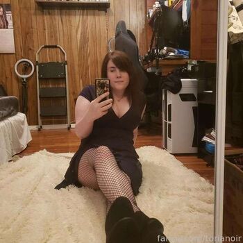 Full leaked Torianabee private photo