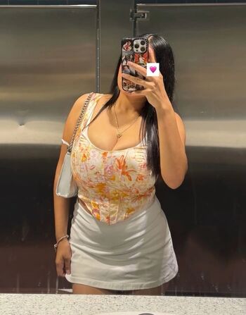 Full leaked Torresdayanara private onlyfans photo