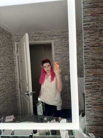 Full leaked Trashpotatopie private photo