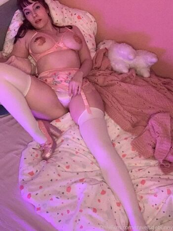Full leaked Travelsizebunny private photo