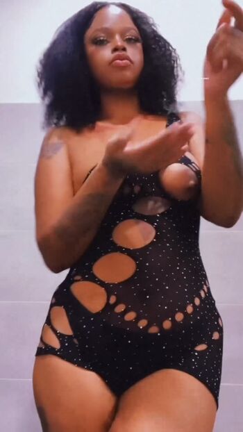 Full leaked Treasurebby private photo
