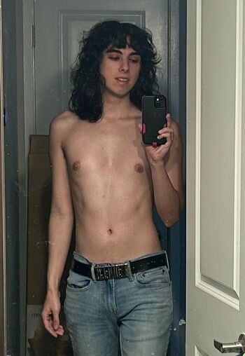 Full leaked Treytheexplainer private photo