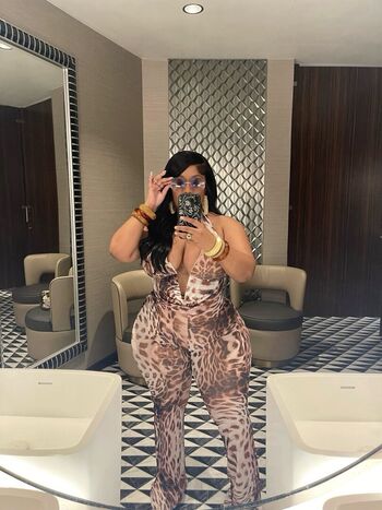 Full leaked Trillscott private onlyfans photo