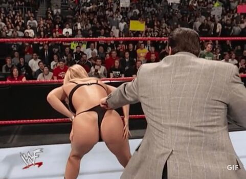 Trish Stratus