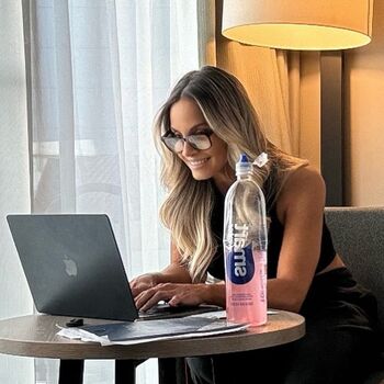 Full leaked Trish stratus private photo