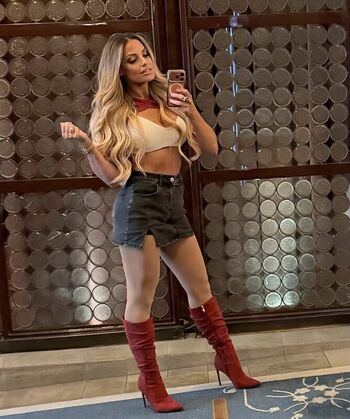 Full leaked Trish stratus private photo