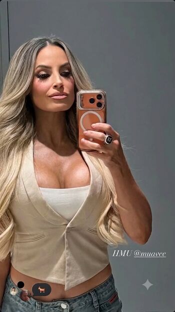 Full leaked Trish stratus private photo
