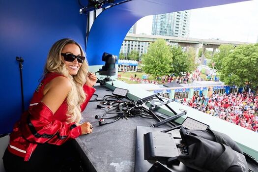 Full leaked Trish stratus private photo