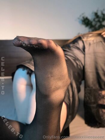 Full leaked Trixxxxiiiieeeeeee private onlyfans photo