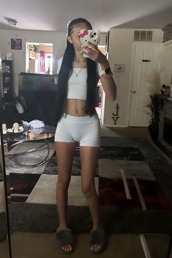 Full leaked Trixy bby private onlyfans photo