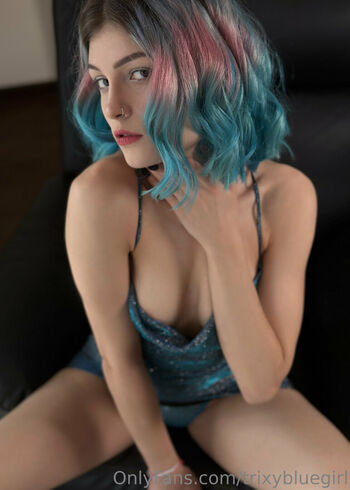 Full leaked Trixy blue page private photo