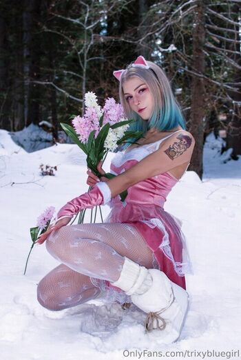 Full leaked Trixy blue page private photo