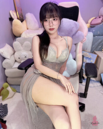 Full leaked Tszling soncho private onlyfans photo