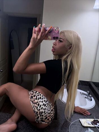 Full leaked Tubbbbss private onlyfans photo