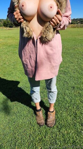 Full leaked Tullyxx private onlyfans photo