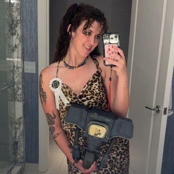 Full leaked Tunnelsnakesfool private photo