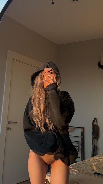 Full leaked Turkish girls page private onlyfans photo