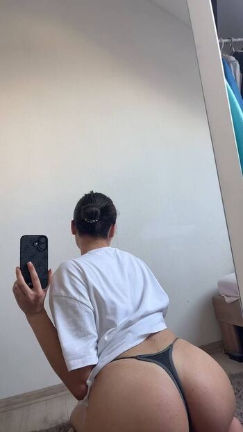 Full leaked Turkish girls private onlyfans photo