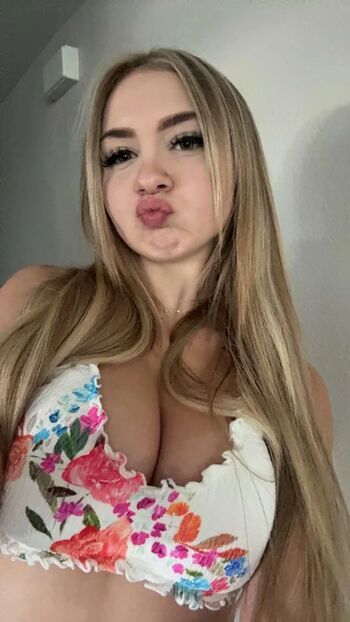 Full leaked Turtleegirll private photo