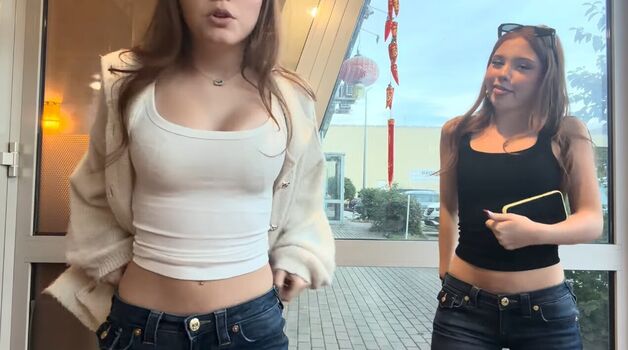 Full leaked Twinsonice private photo