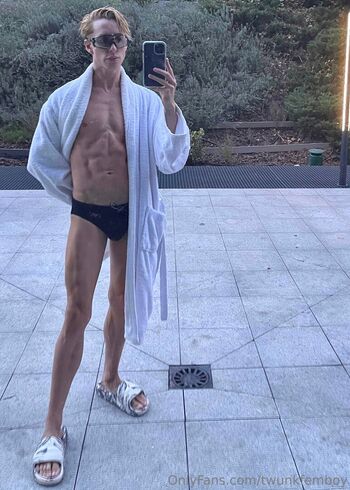 Full leaked Twunkfemboy private photo