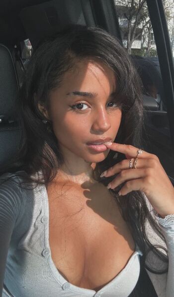 Full leaked Kara xaen/ private onlyfans photo