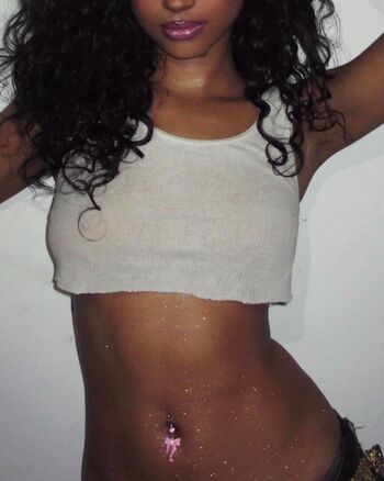 Full leaked Tyla private photo