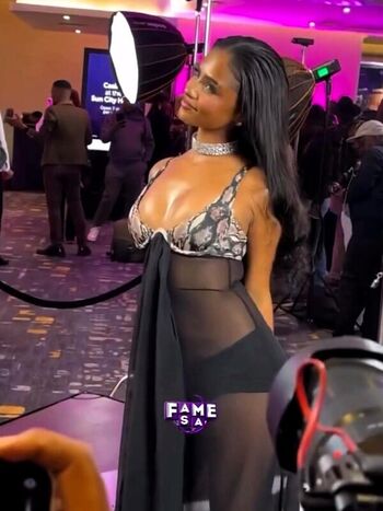 Full leaked Laufey lin/ private photo