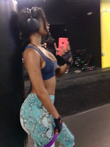 Full leaked Simone ashley/ private photo