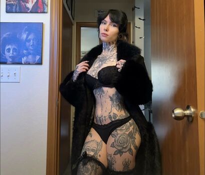 Full leaked Tyniquewebster private onlyfans photo