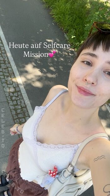 Full leaked Typicallylotti private photo