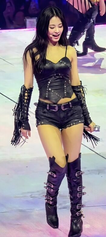 Full leaked Tzuyu private photo