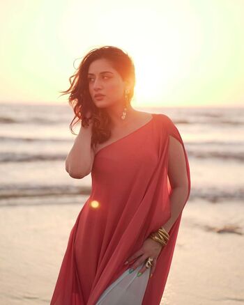 Full leaked Uditi singh private photo