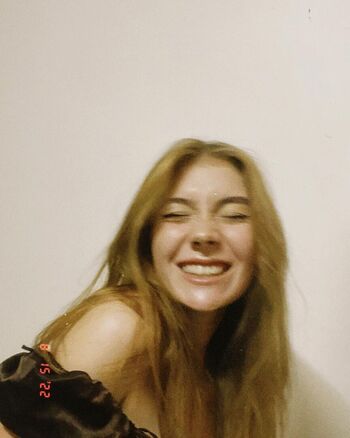 Full leaked Ukrainian girls private onlyfans photo