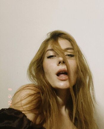 Full leaked Ukrainian girls private onlyfans photo