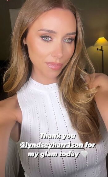 Una Healy