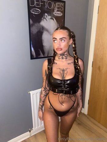 Full leaked Unholyerin private photo