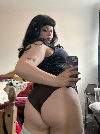 Full leaked Unholyholly private photo