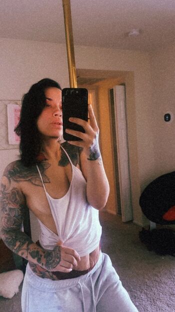 Full leaked Unpredictablytaylor private onlyfans photo