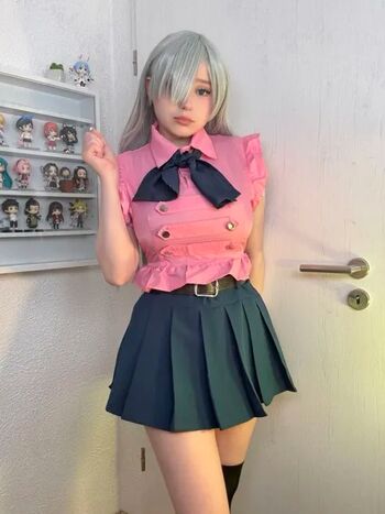 Full leaked Upminaa  page private onlyfans photo