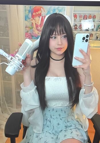 Full leaked Upminaa page private photo