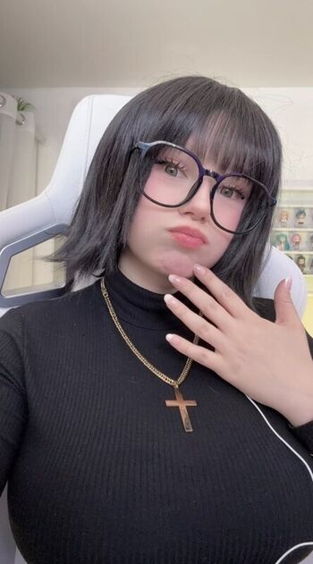 Full leaked Upminaa page private photo