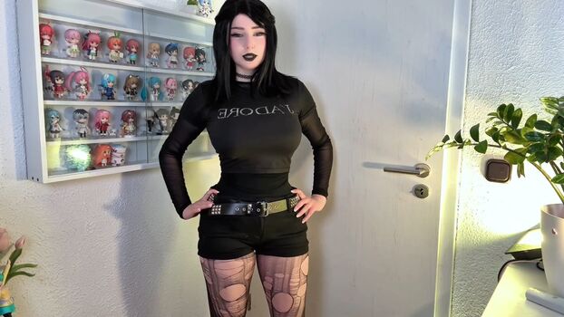 Full leaked Upminaa page private photo