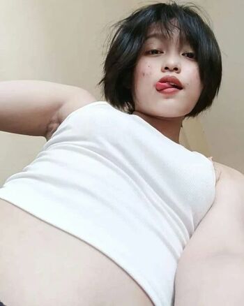 Full leaked Ur lxlimxmmy private onlyfans photo