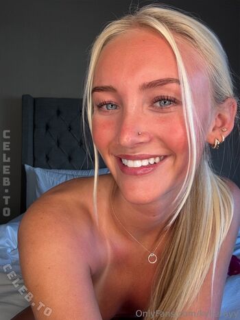 Full leaked Urefavoriteblondevip private photo